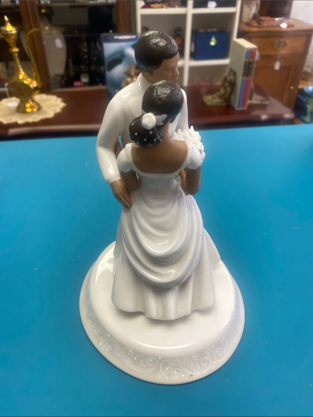 Porcelain opal innocence Wedding Cake Topper Bride and Groom Figurine. Lenox